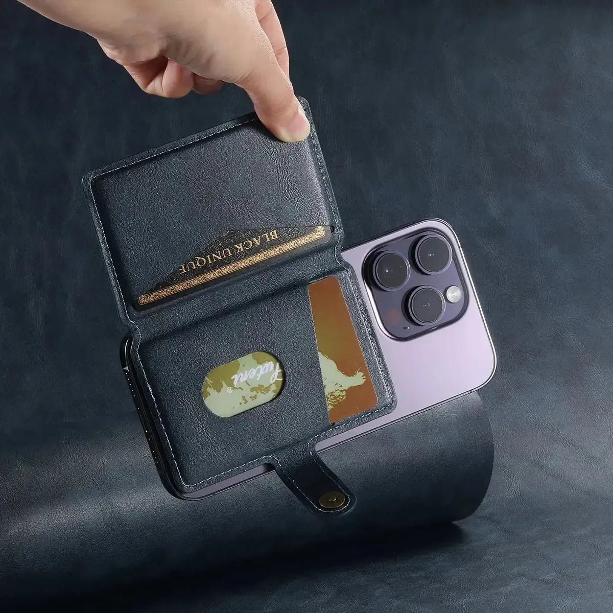 CLASSIC MAGNETIC CARD HOLDER WALLET