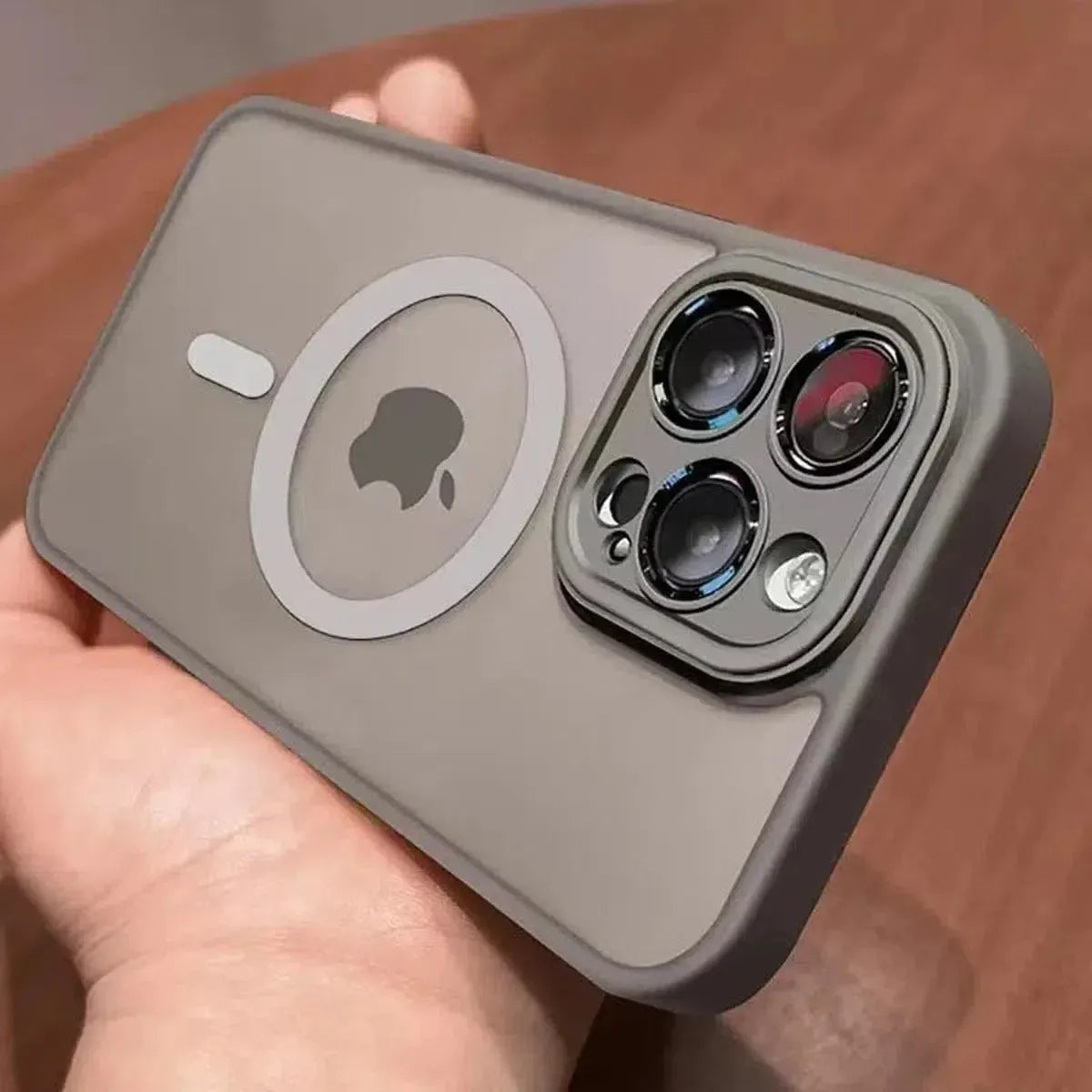 CLASSIC MAGSAFE CASE FOR IPHONE